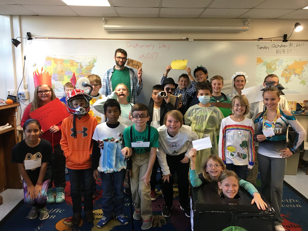 mrpiercEy's tweet photo. We assigned our fifth graders difficult dictionary words to dress up as today. The results were pretty amazing! #edchat https://t.co/DNw2GlDaTn