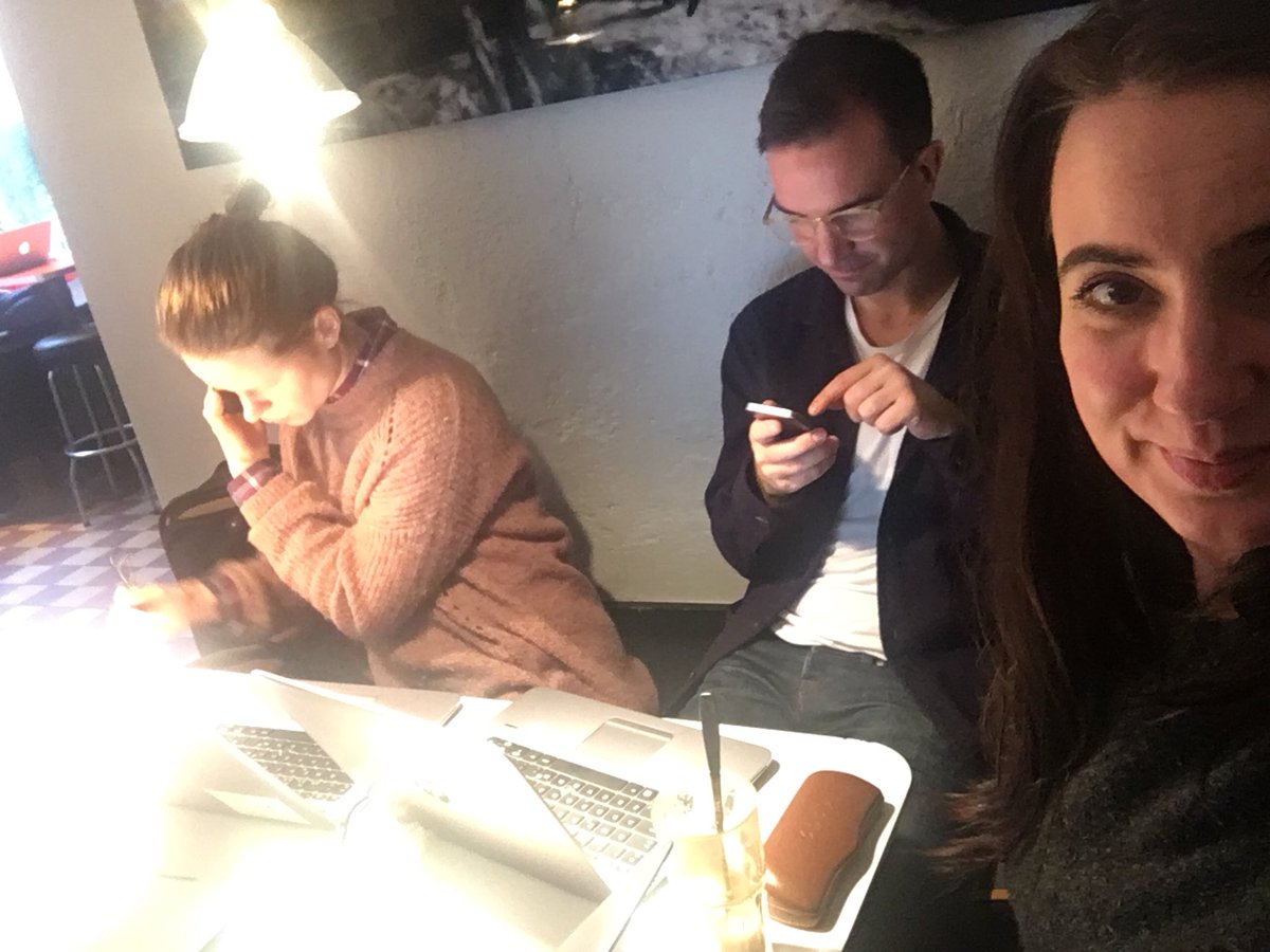 MisaSoderort's tweet image. Pga fönsterrenovering gör vi lite admin på café. Väldigt trevligt!