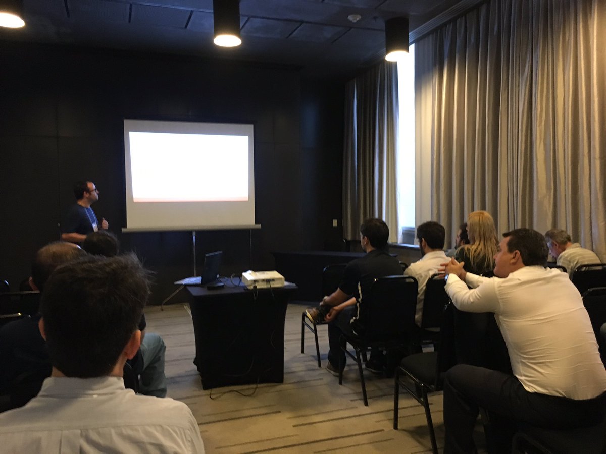 cbic2017's tweet photo. Technical sessions #DeepLearning #MachineLearning #SwarmIntelligence https://t.co/SoqazSEPSK
