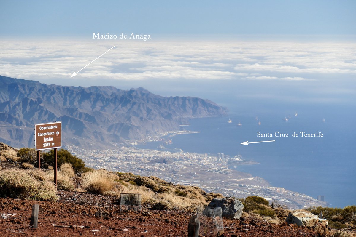 AEMET_Izana's tweet photo. #31octubre en #Izaña: #viento casi en calma, cielos despejados y #visibilidad superior a 70 km…¡disfrutando de magníficas vistas! #Canarias https://t.co/aswhgsRqsb