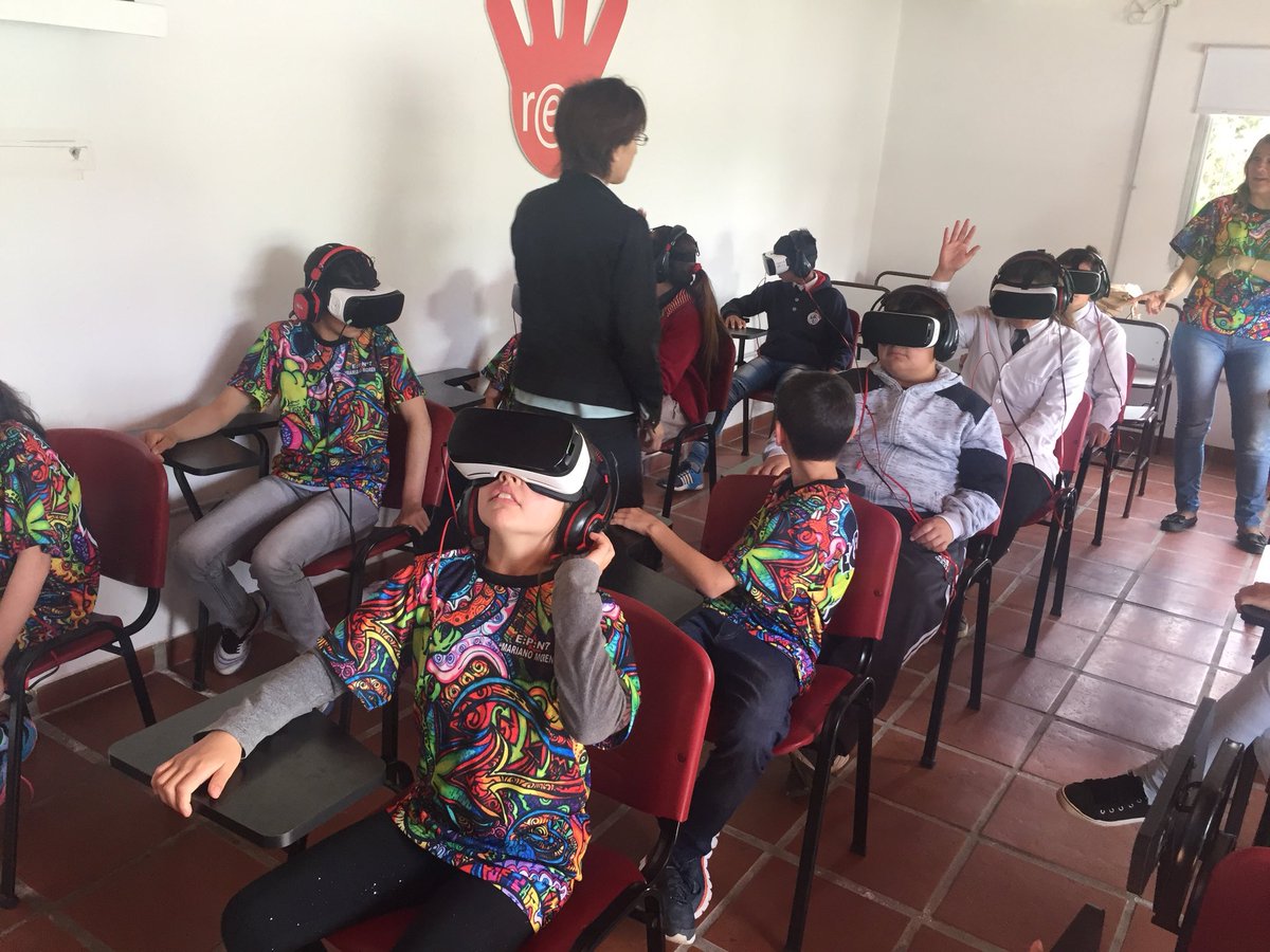 Zaal_86265's tweet image. Hermosa Visita de 6 año EP y 1er año ES de Sansinena a Casa RED #AprenderJugando #REdVirtual @Munirivadavia1 @JUReynoso