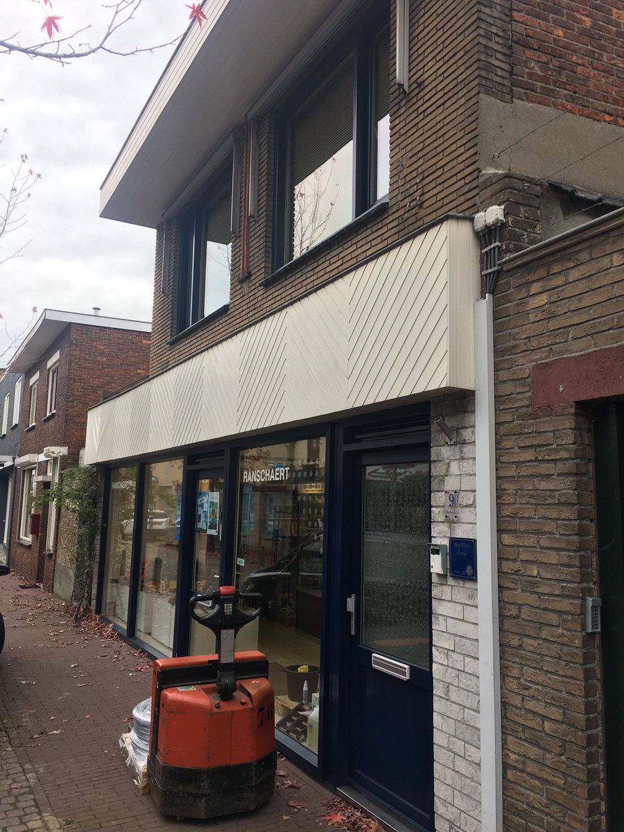 MTransferro's tweet image. Kan het zuidelijker? #SasvanGent. Op bezoek bij Han @Ranschaert