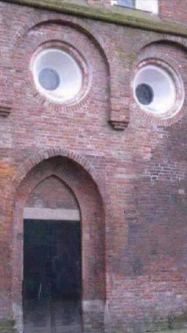 MCBuildingWorks's tweet photo. Somebody has ‘carved out a building’ instead of a pumpkin for Halloween!
🎃 👻🎃👻🎃
#building
#Halloween 
@Fittoswan https://t.co/0uUtYGO8dO