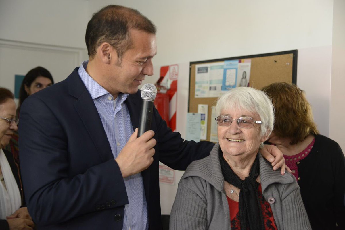 OmarGutierrezOk's tweet photo. Que linda quedó la ampliación del Centro de Salud del barrio Valentina Norte! Más espacios para una mejor atención. #HaciendoFuturo https://t.co/W9vjaqvk6w