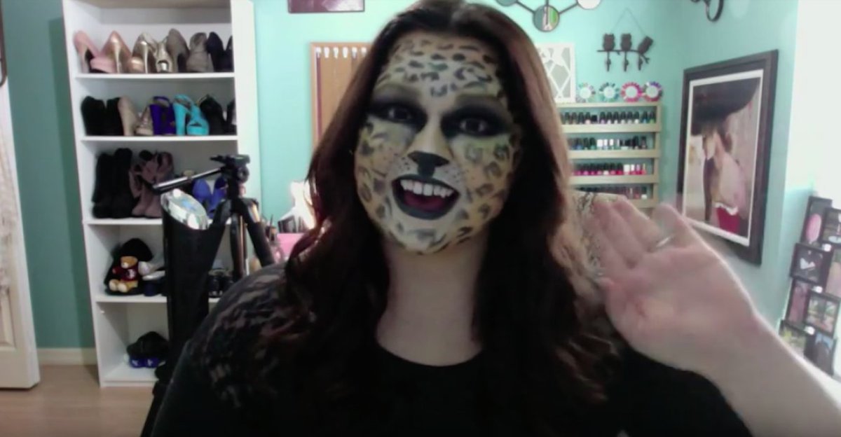 swthydrangeas's tweet image. Today on the blog I decided to poke fun at my old YouTube Halloween tutorials. It was basically a whole post full of humility. You should check it out! wp.me/p5s7IU-13j #Halloween #HalloweenTutorials #HalloweenMakeup