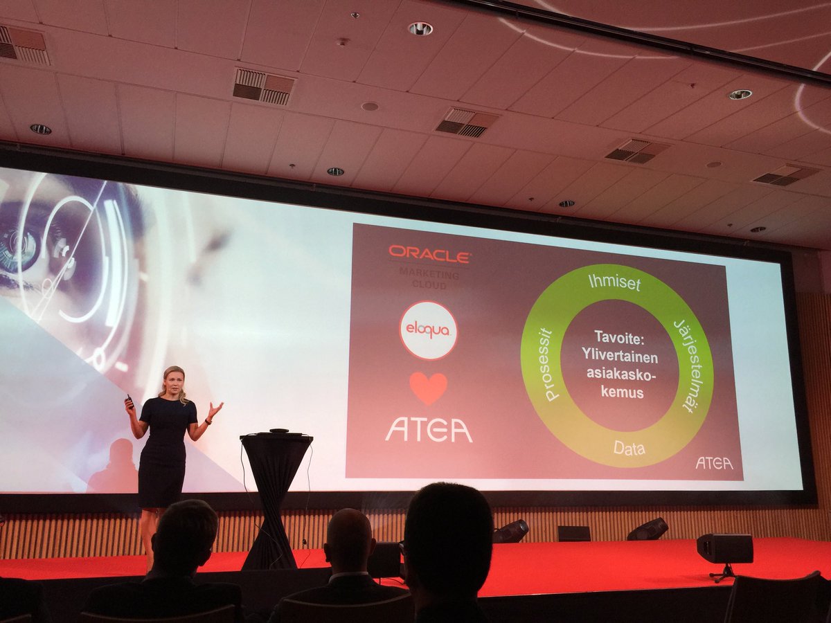 OracleNordics's tweet photo. Atea’n Hanna Vesenterän @oracledays polku dataohjattuun markkinointiin: Infra, ekosysteemi, sisällöt ja myynti #markkinointi #eloqua https://t.co/vhOlP7Bna2
