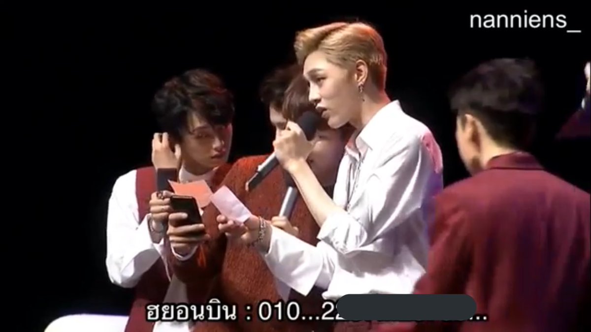 haruptx's tweet photo. ความเด๋อของแพทริคคืออ่านเบอร์แฟนคลับออกอากาศ5555555555555 โอ้ยลูกกกก https://t.co/nbccDfwxId