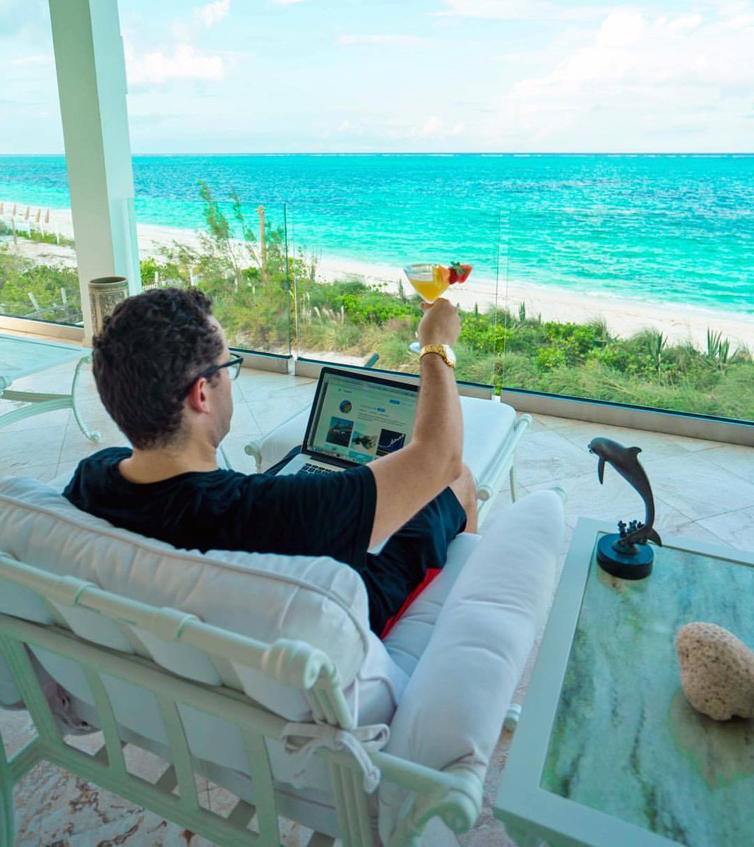 timothysykes's tweet photo. Cheers to another great day, but remember to be picky, don't force anything that's not great as sometimes the best trade is no trade at all! https://t.co/6kUrlnx6m2