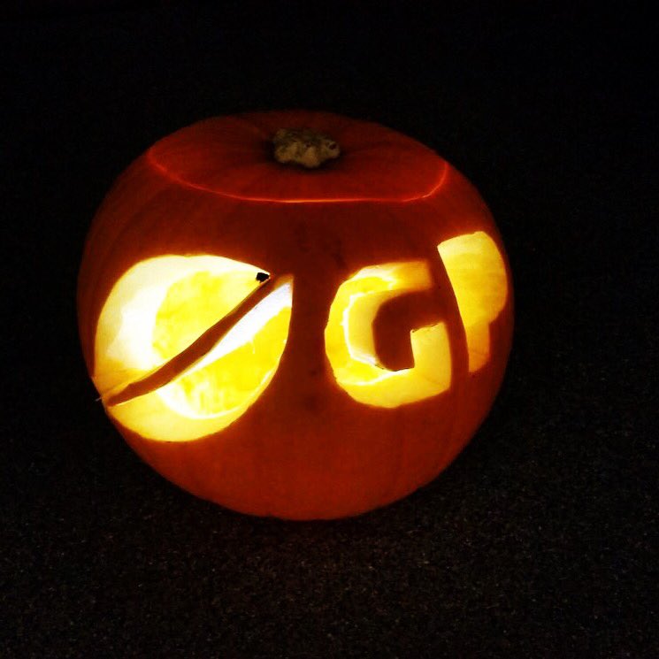 GPservices1's tweet photo. Reminder!!!       We are using a new Twitter account now,  please follow us @GPGardenService https://t.co/GvF4HedqDi