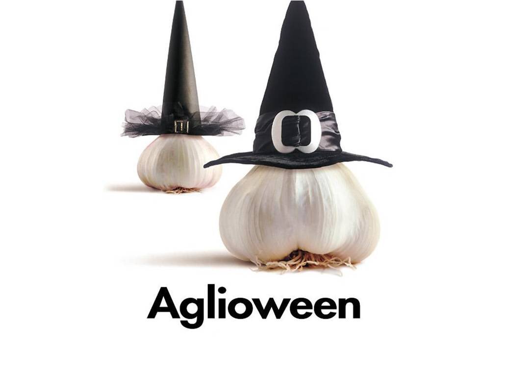 ItalianAware's tweet image. Happy (Italian) Halloween! Buona Festa! #italianhalloween #halloween #Italian