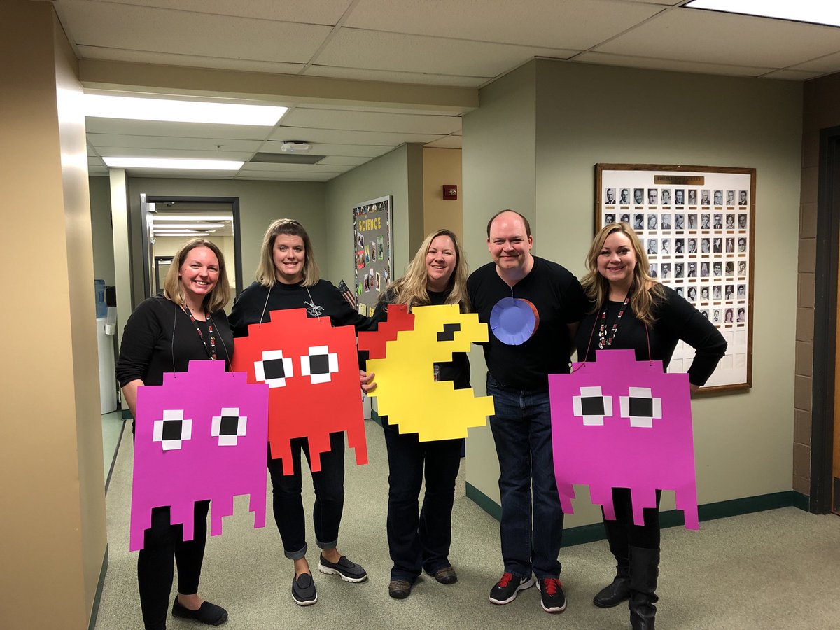 lturngren's tweet photo. Science and math department are rocking the 80s theme today! @barrington220 @bhs220 #sciencedeptrocks https://t.co/xM4VIhJ0Fs