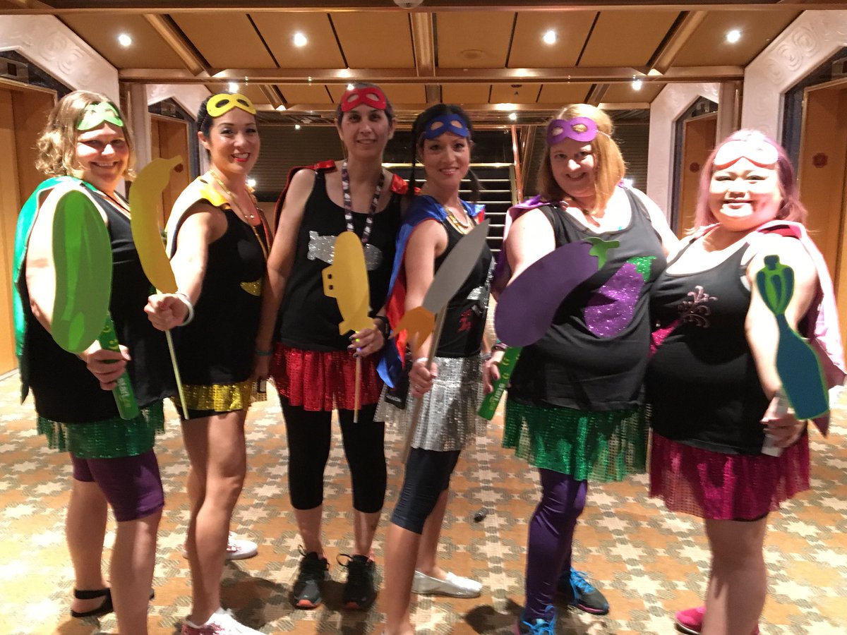 lovechopsticks's tweet photo. Happy Halloween from the #HardSquad! @nkotb #NKOTBCruise2017 https://t.co/Fw3kdaPdl7