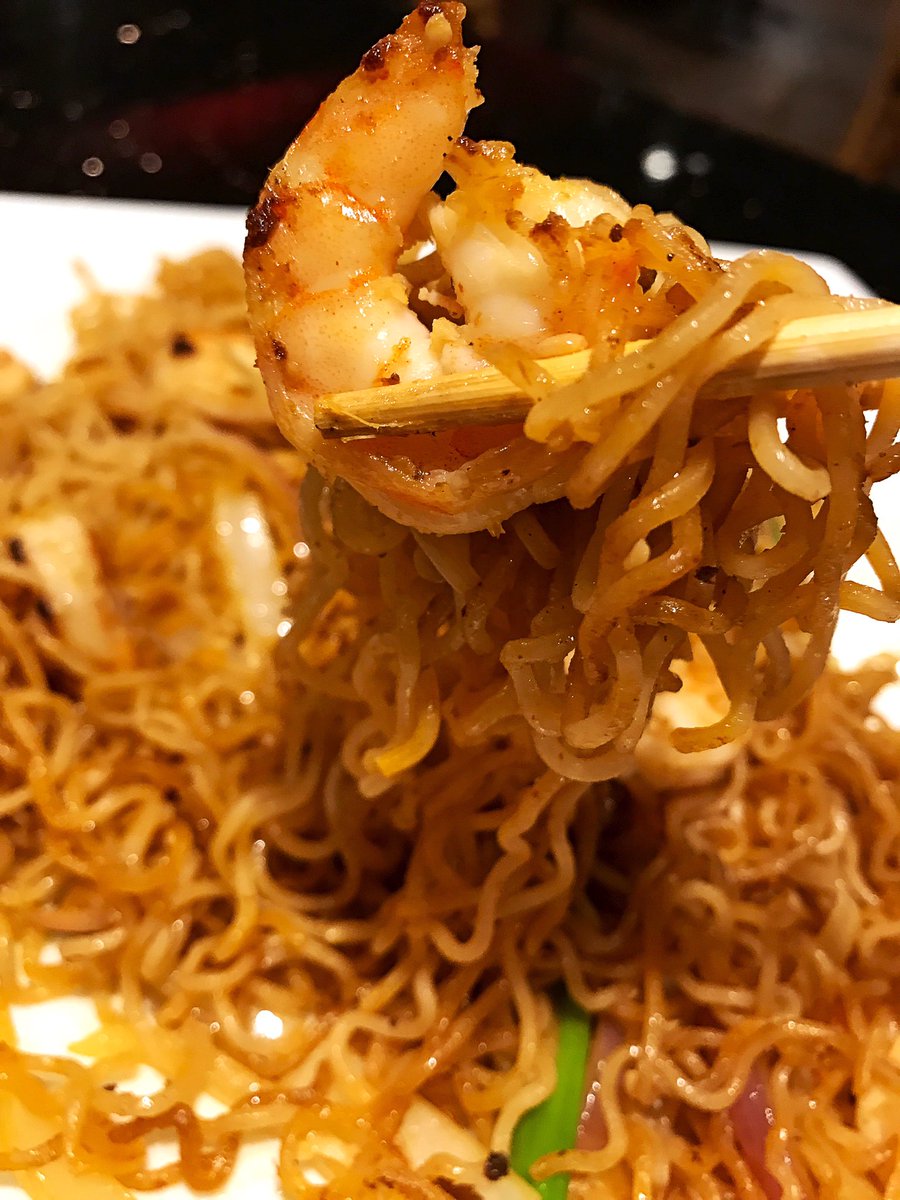FuManchungs's tweet photo. Limited time special. Broke A$$ Ramen spicy stir fry! #brokeassramen#fumanchung https://t.co/CB0zug1E7a