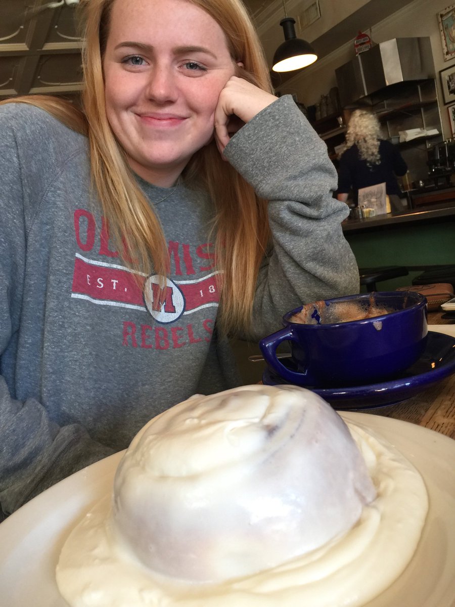 Emily Hamilton tweet media