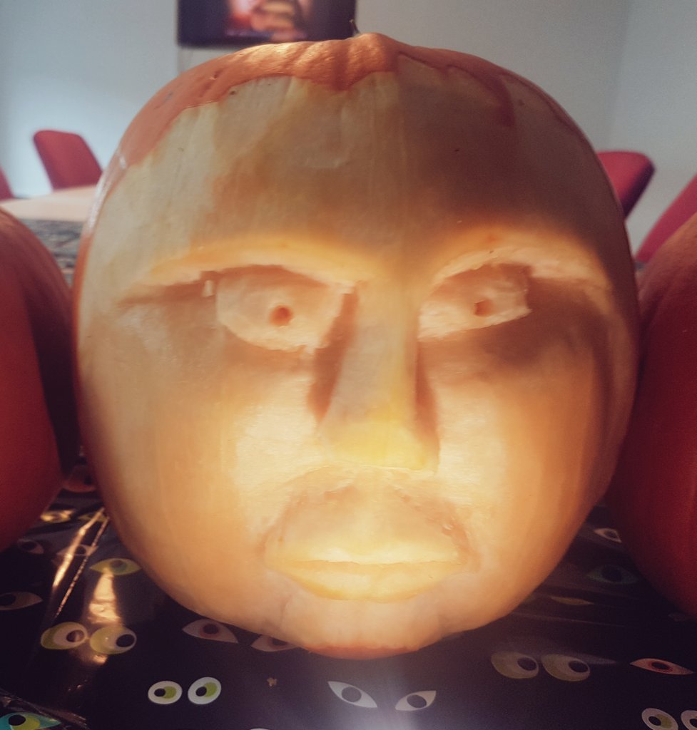 The winners are in! Ghost Tree edged 1st place just ahead of Ye Fayce (for having candle space). Thx to our fab carvers &amp; Happy #Halloween