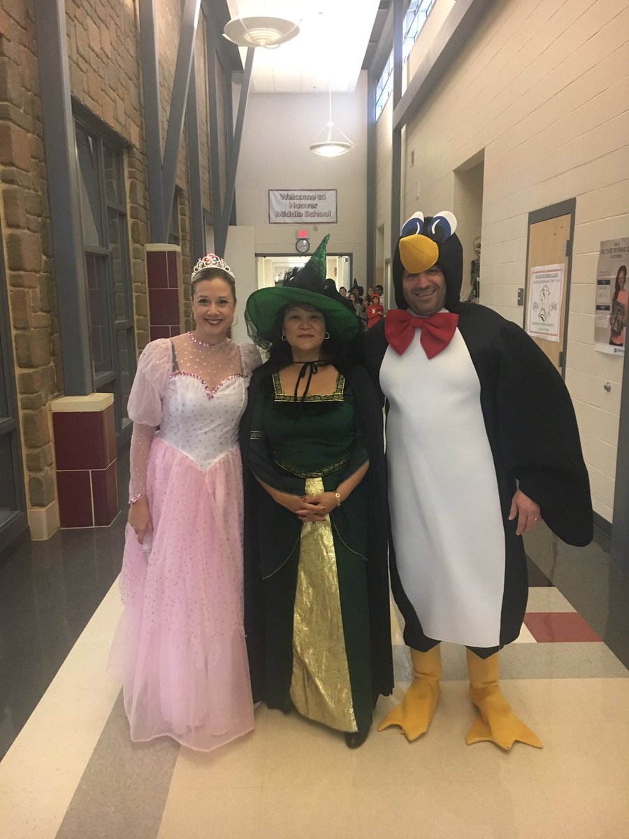 HHMSLeadership's tweet photo. Happy Halloween from the Hoover admin team! https://t.co/tbeWydgSlP