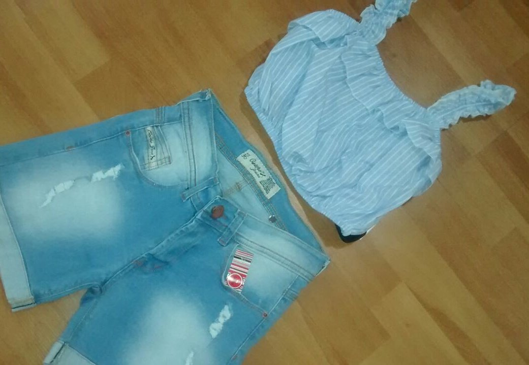 Corina_VdS's tweet image. 🍭Top con ruchito y bermudita de jean ❤👌
#llegaelverano #lookfresco