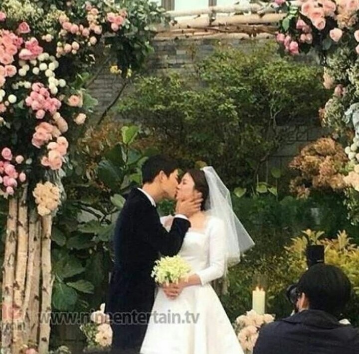 FirdausiQu's tweet photo. #SongSongCouplewedding  https://t.co/LVAJrnabFh