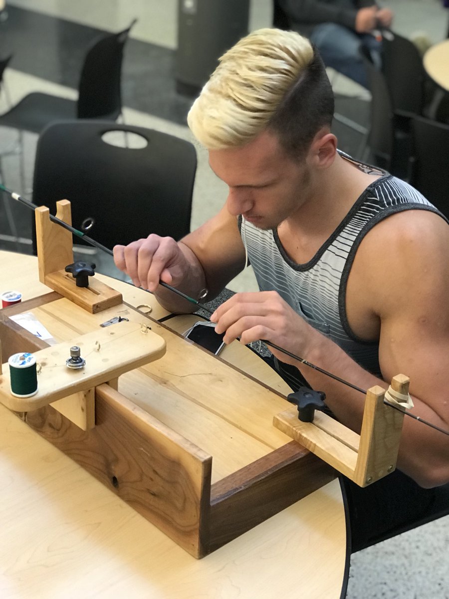 ByronSup531's tweet photo. Building rods in Wildlife Science class!  #sorryfish https://t.co/taYQ0Aeiou