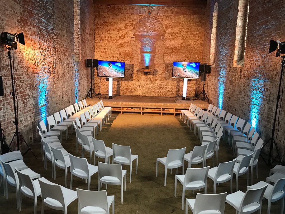 DZ_Circulair's tweet photo. De opbouw van het Recycling Symposium is in volle gang! Ben jij er morgen ook bij? Aanmelden kan nog steeds! https://t.co/lghbq0S3gg https://t.co/zp7IO8m39x