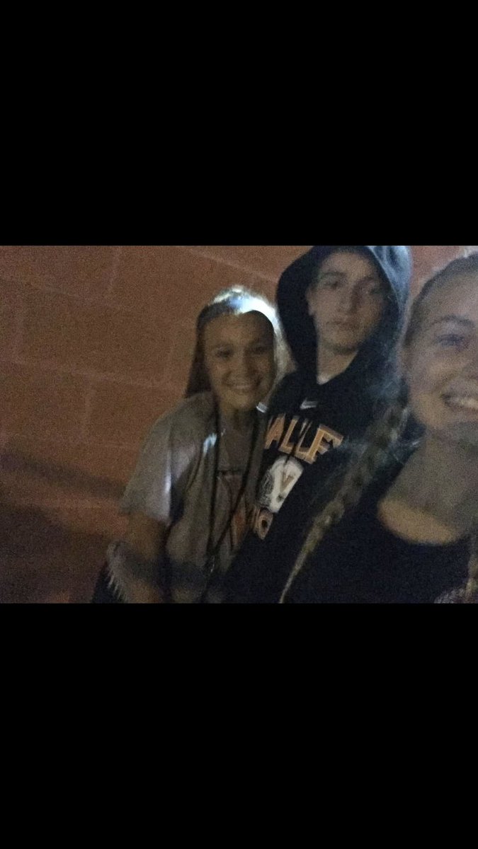 catie_johnson_5's tweet photo. Happy birthday to the girl I call my best friend!!! have a great day love :) @emmebecker 💜💜 https://t.co/sJhcjRcXyr