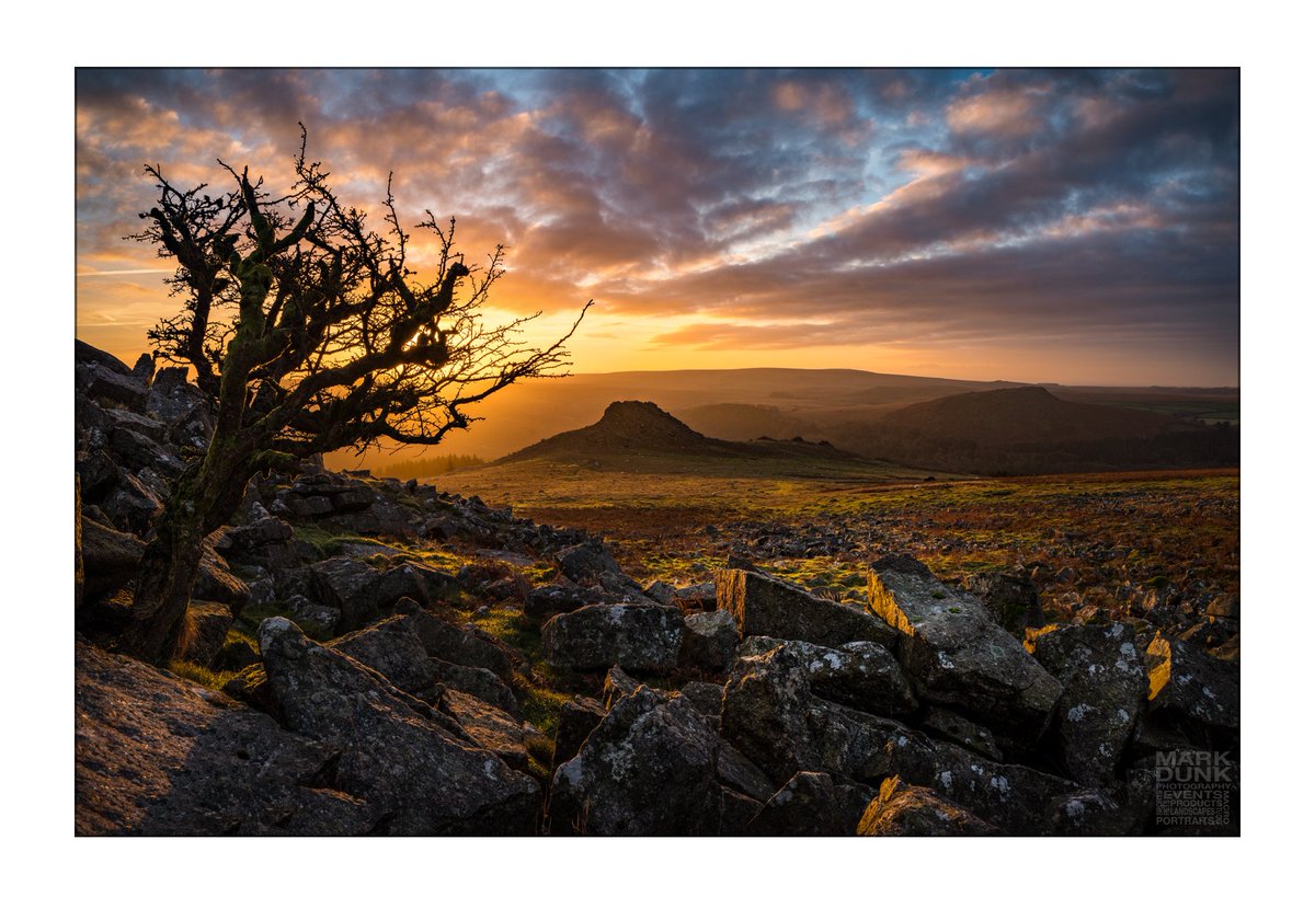 darkmunk's tweet photo. Sharpitor sunrise, as featured on #BBCSpotlight
https://t.co/Zdc1ZLWapD https://t.co/1K0QuPnLZG