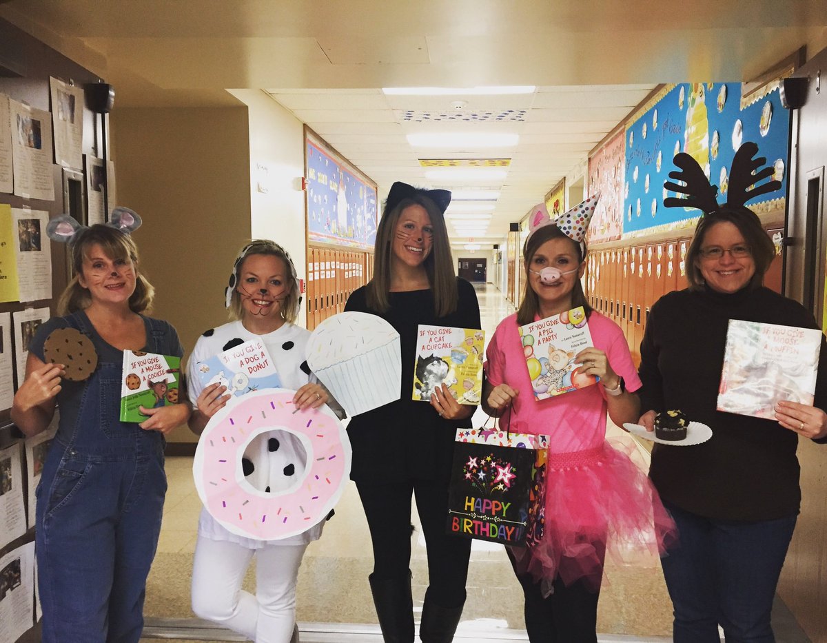 MrsRossMCE's tweet photo. If you give teachers books, they dress up as the characters!  @BennettAshlee1 @mrscolescorner @MyersHmyers @Mrs_JacksonMCE  @LauraNumeroff https://t.co/oLMOuOtjUQ