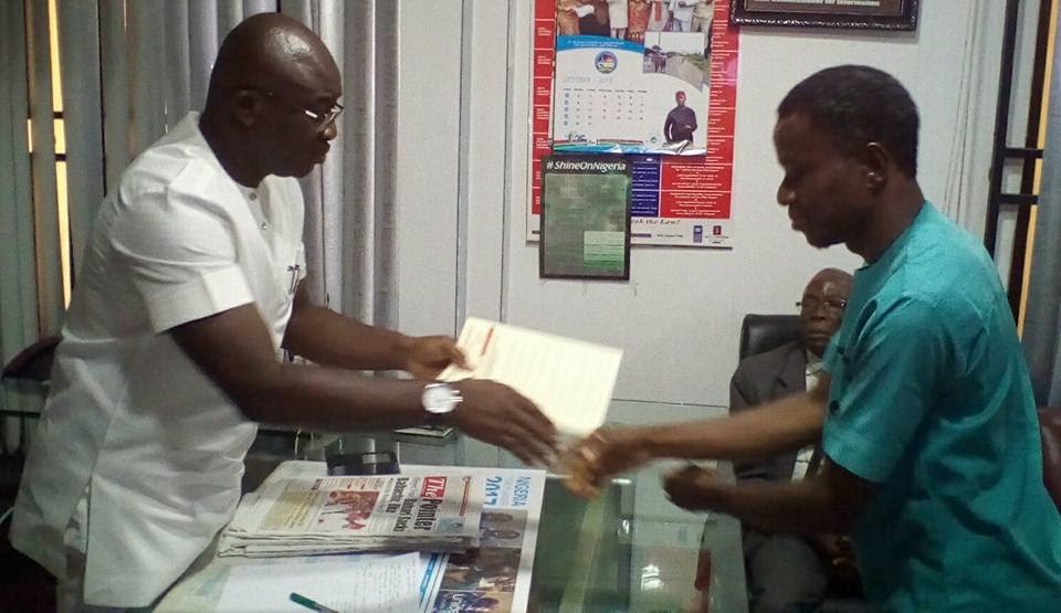 PatrickUkah's tweet photo. NATIONAL UNION OF JOURNALISTS ASABA CORRESPONDENT CHAPEL VISITS UKAH https://t.co/ubp1t4NNQa https://t.co/xuyvR7OSK4