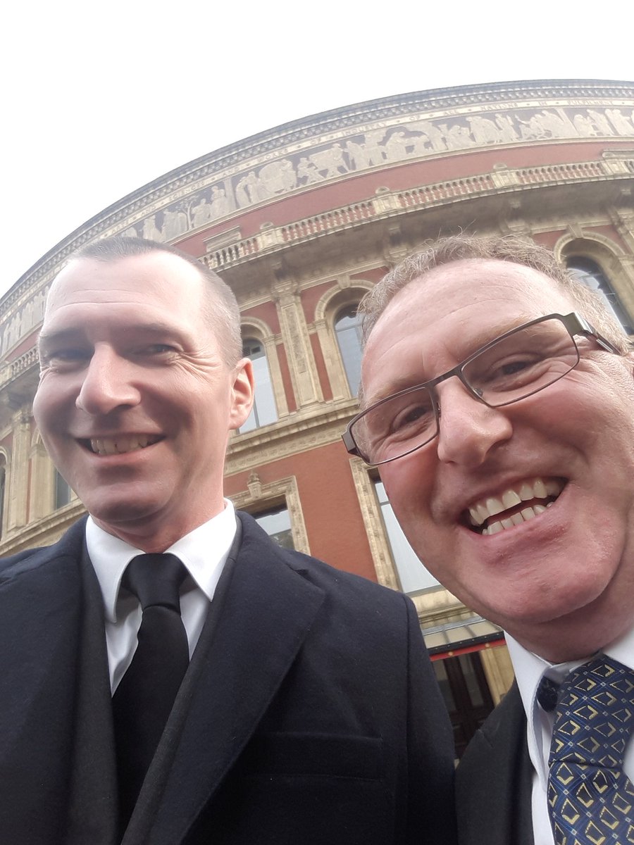 LoyalTravellers's tweet photo. Loyal Travellers on tour.
#Tercentenary #UGLE2017 https://t.co/N6IR2WWuxb