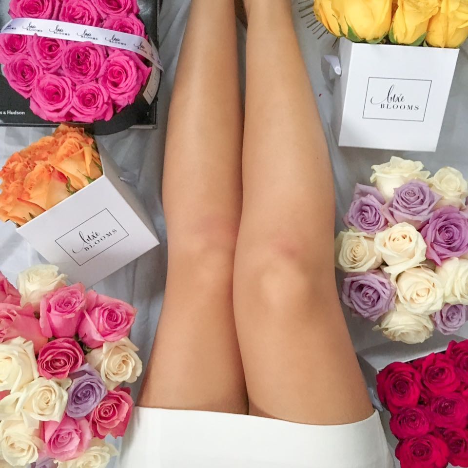 wedding_group's tweet photo. You just can’t go wrong with roses! 😉 
luxe.blooms #ottawaflowers #ottawaflorist #ottawafloral 
@wedding_group 
https://t.co/kyLGYFjL9a https://t.co/nFDiaxWzzh