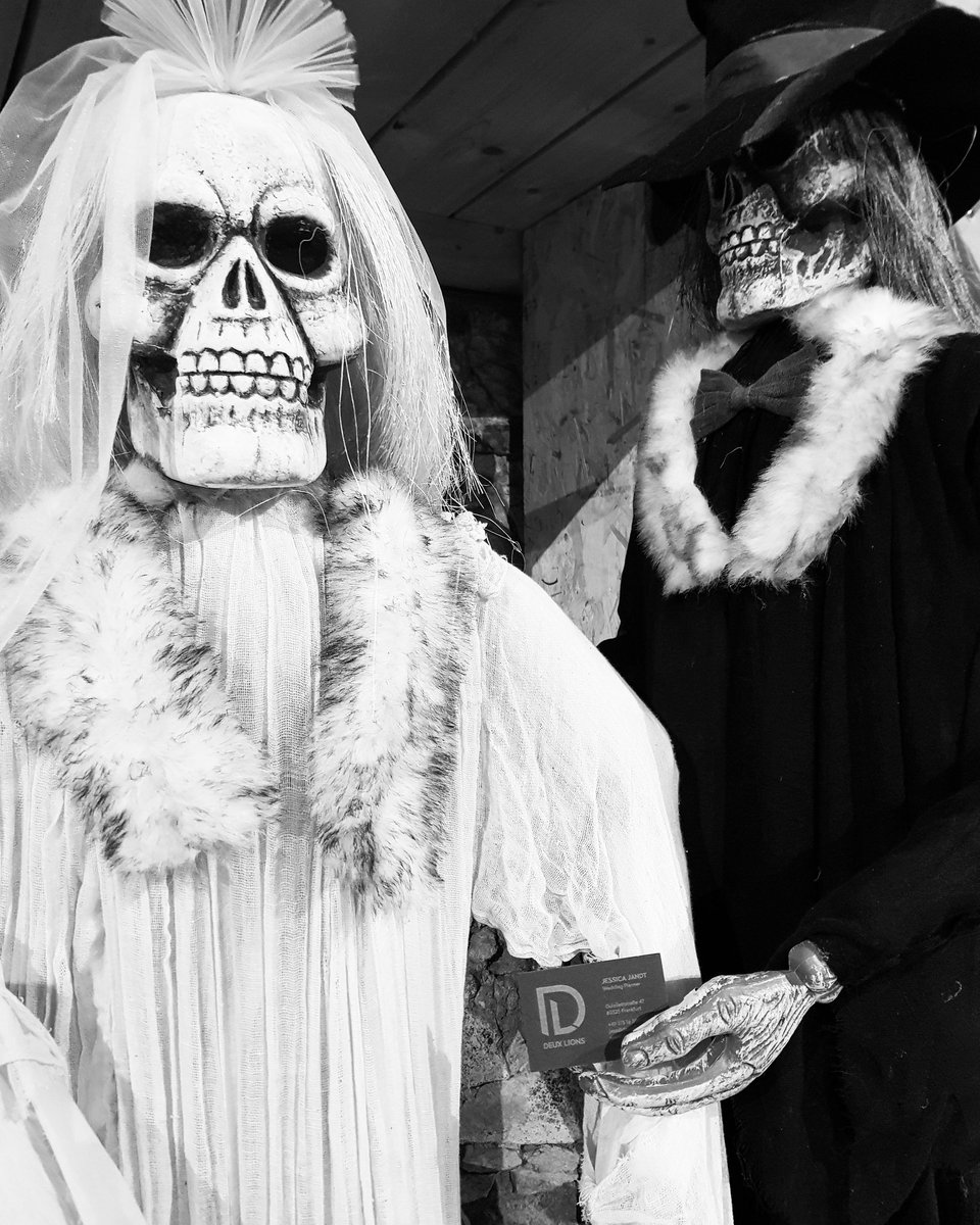 deuxlions_ffm's tweet photo. HAPPY HALLOWEEN #wedding #Halloween2017 https://t.co/fOvkDggRyg