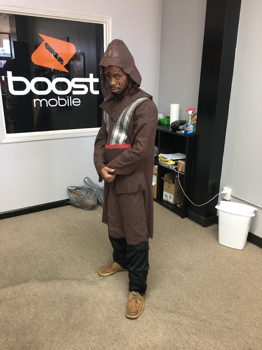 Wireless_xpress's tweet photo. Happy Halloween from Wireless Express! #Boost https://t.co/0CHHykyQg6