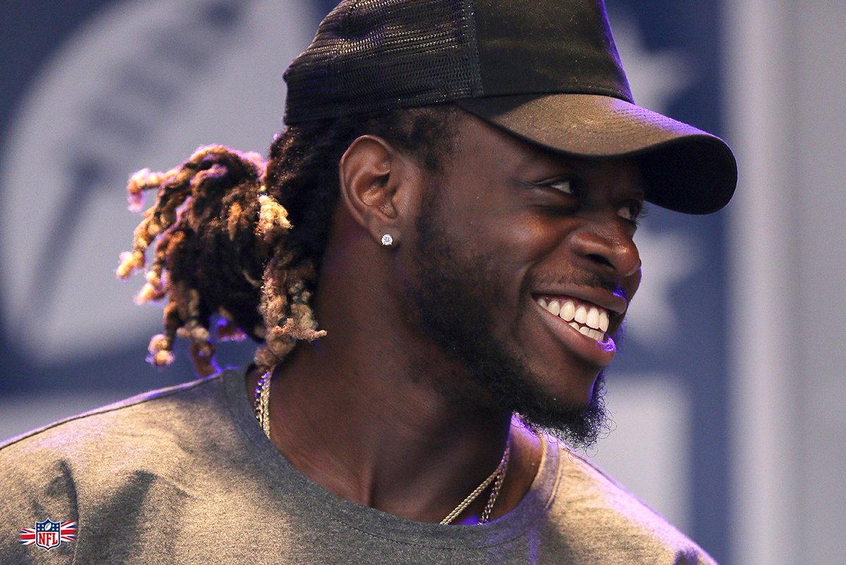 NFLUKIRE's tweet photo. The #JayTrain will be rolling for the @Eagles very soon! 🚂

RT to wish our 🇬🇧 running back good luck with his new team!

#FlyEaglesFly https://t.co/56NPMSgOaW