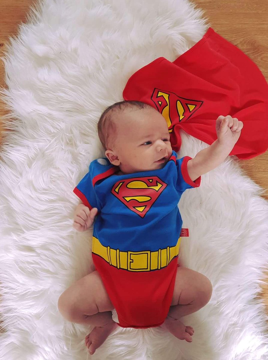 Gillb007's tweet photo. #HappyHalloween #superman #superbaby 👶 💙 https://t.co/Ozlb8sYnMA