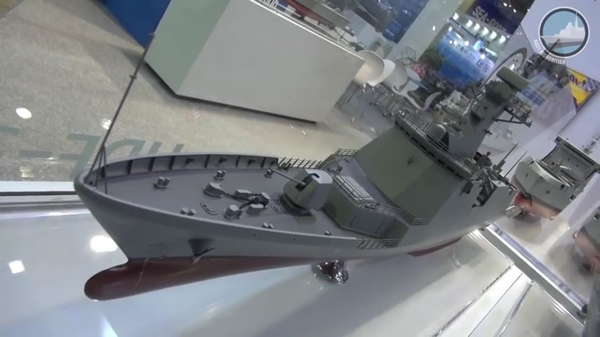 NavyRecognition's tweet photo. Watch our #MADEX2017 #SouthKorea Day 1 Video Coverage with new designs from @HyundaiHeavyInd  , @ROK_Navy FFX program overview, @LACROIX_Defense Decoys, Hanwha integrated masts, LIG Nex1 missiles &amp; Poongsan new naval ammunition -> https://t.co/IuoeNdrnw0 https://t.co/0nZAstKrDi