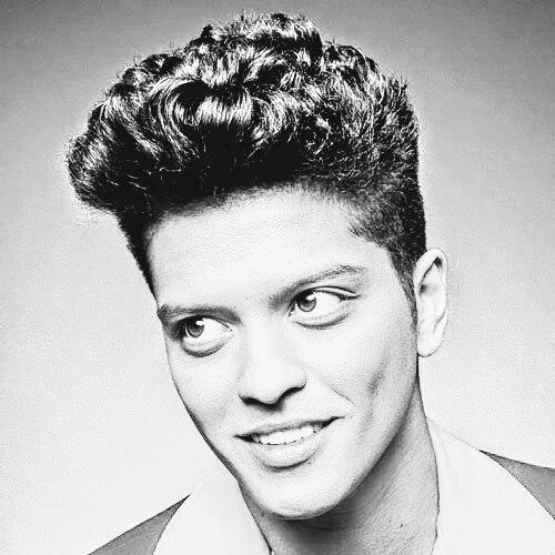 PortiaInno's tweet photo. Happy Halloween holiday @brunomars 👻💀👽I hope you'll enjoy your Halloween👻 and I'm hoping that you're #gettingwellsoon 💓💓💓 https://t.co/H4y3uY3j6p