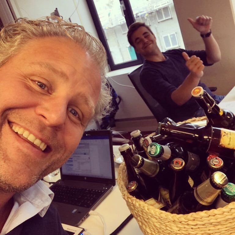 CoopSimonides's tweet photo. Een aangename verrassing van #Voiceworks ter ere van onze nominatie voor de #Telecom Inspirience Awards! #Bedankt … https://t.co/TuPbA22MHK https://t.co/9P9SBw04W1