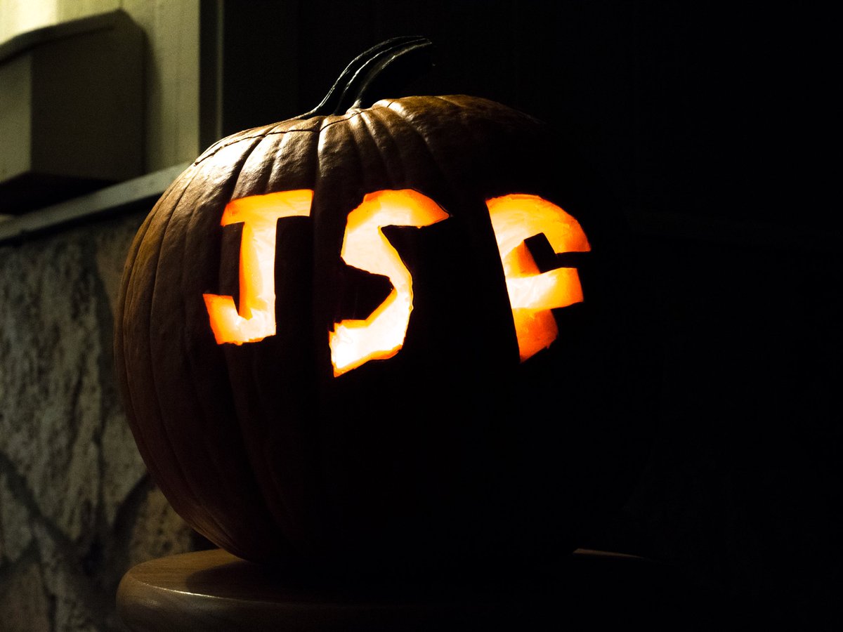JustShootFilms's tweet photo. Happy Halloween from Just Shoot Films!!! https://t.co/jk9v2UtTVO
