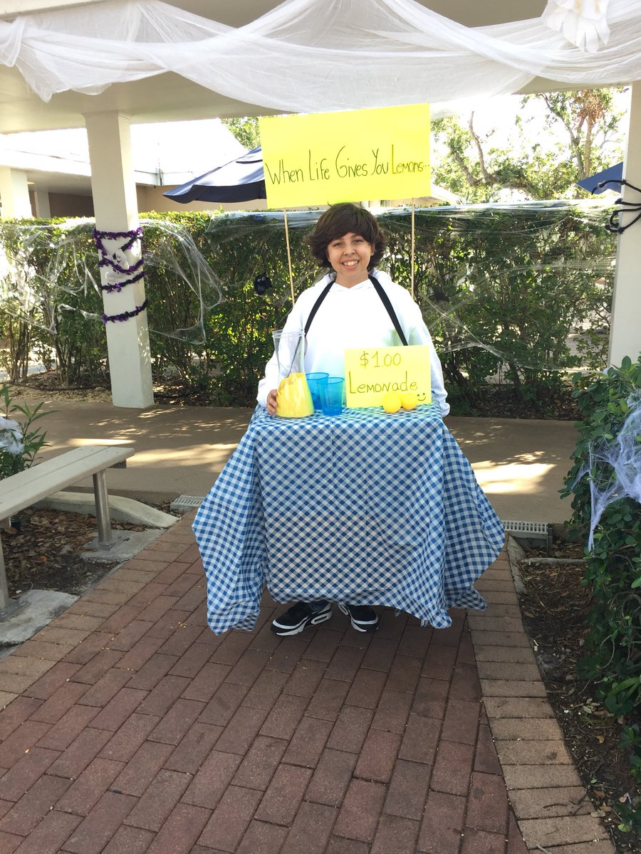 michelernob's tweet photo. One of my favorite costumes, so creative #gslearning https://t.co/VcFxTck8rO
