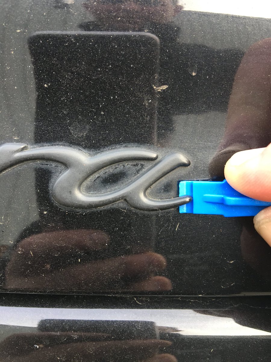 perfectionvalet's tweet photo. Badge removed, glue and etching removed. @AdamTowler @RPMTechnik @evomagazine #evofastfleet https://t.co/138gDtnGyA