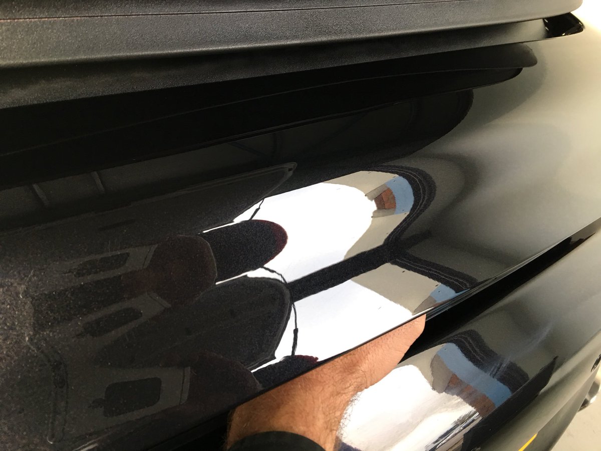 perfectionvalet's tweet photo. Badge removed, glue and etching removed. @AdamTowler @RPMTechnik @evomagazine #evofastfleet https://t.co/138gDtnGyA