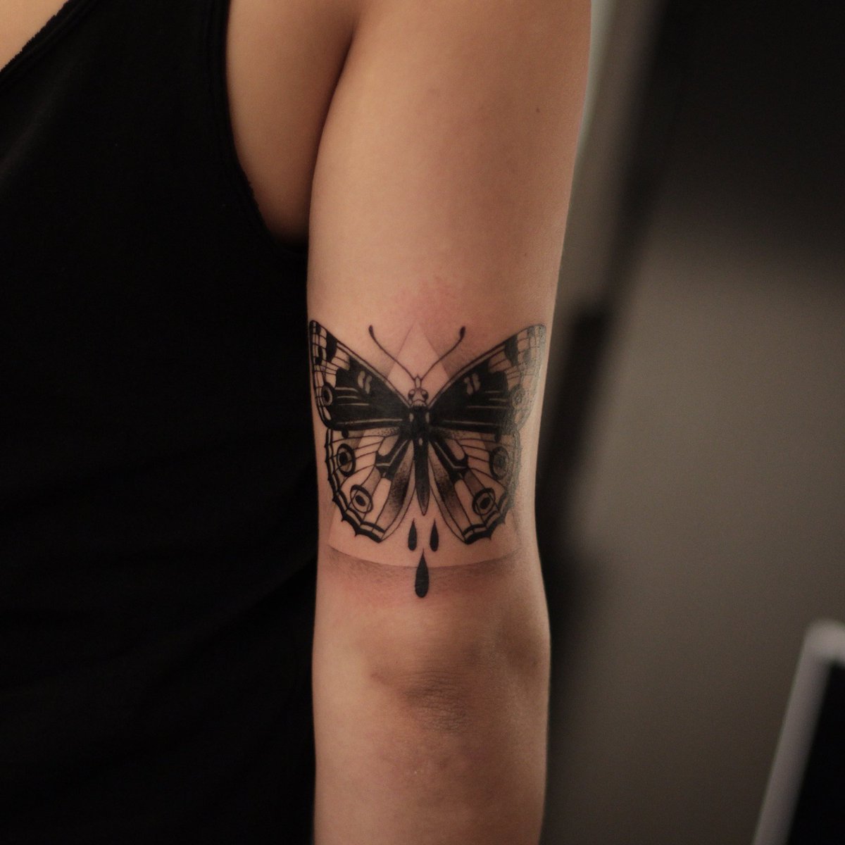 XavTattoo's tweet photo. 🦋🖤 https://t.co/by94h4FkU6