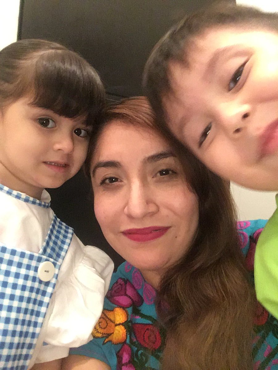AlmaAlmizdely's tweet photo. #Cuatitos los amo son muy especial para mí #MamáDeCorazón #Monty #Betito #AmorSincero 🙏🏻❤️❤️😍😍😘😘 https://t.co/hG03mx9PR8