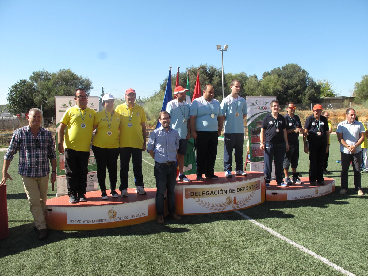 2hermanasinfo's tweet photo. Celebrado el I Campeonato de Andalucía de Petanca para Personas con Discapacidad Intelectual https://t.co/P8YVimm2sb https://t.co/sgLVQ0soBl