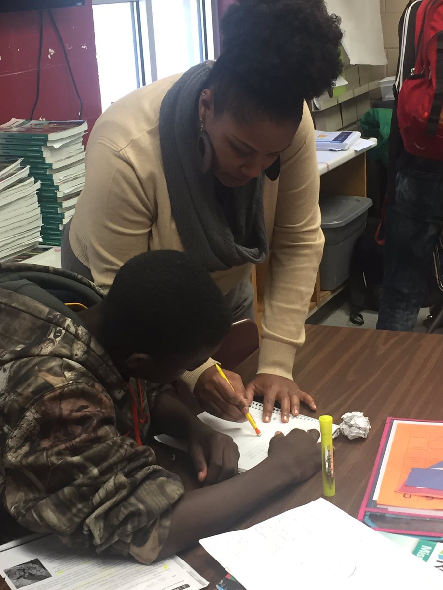nrburgermiddle's tweet photo. Students Writing in ELA class #Vision #ModelTeaching&LearningEnvironment @HPSD @HpsdSup https://t.co/vbb1PkvnGx