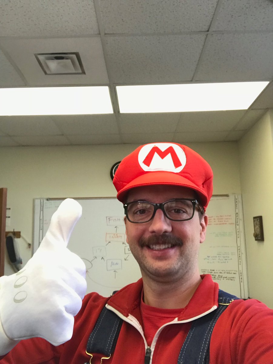 DrFluvial's tweet photo. Happy Halloween! #costume #costumeatwork https://t.co/onyyiQyYUT