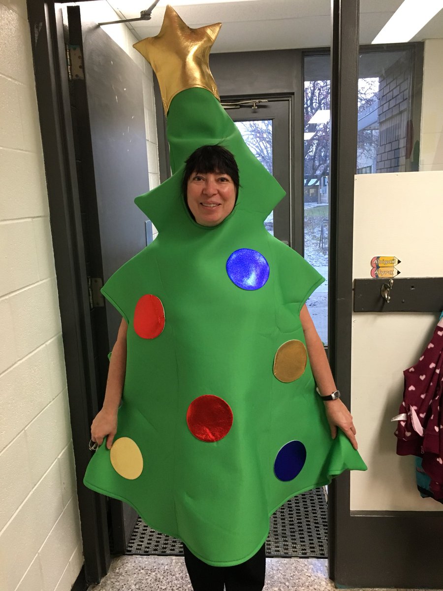 ESNIinfo's tweet photo. Make no mistake...it’s Halloween. Be safe and have fun! https://t.co/iHbrewEfdw