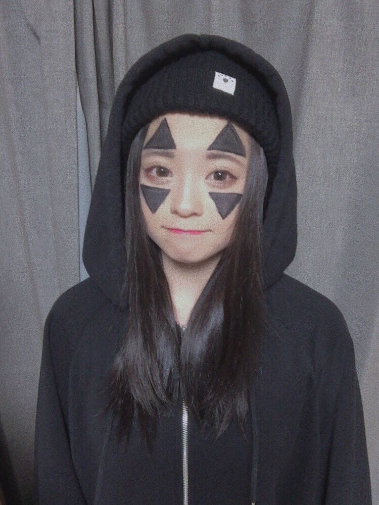 春風 No Twitter カオナシ ほんまはな ぐろい傷メイクとかしたかってん やけどまさかのあと30分くらいでハロウィン 終わるってことで1分で完成したカオナシ T Co C2fwsqx1pm Twitter