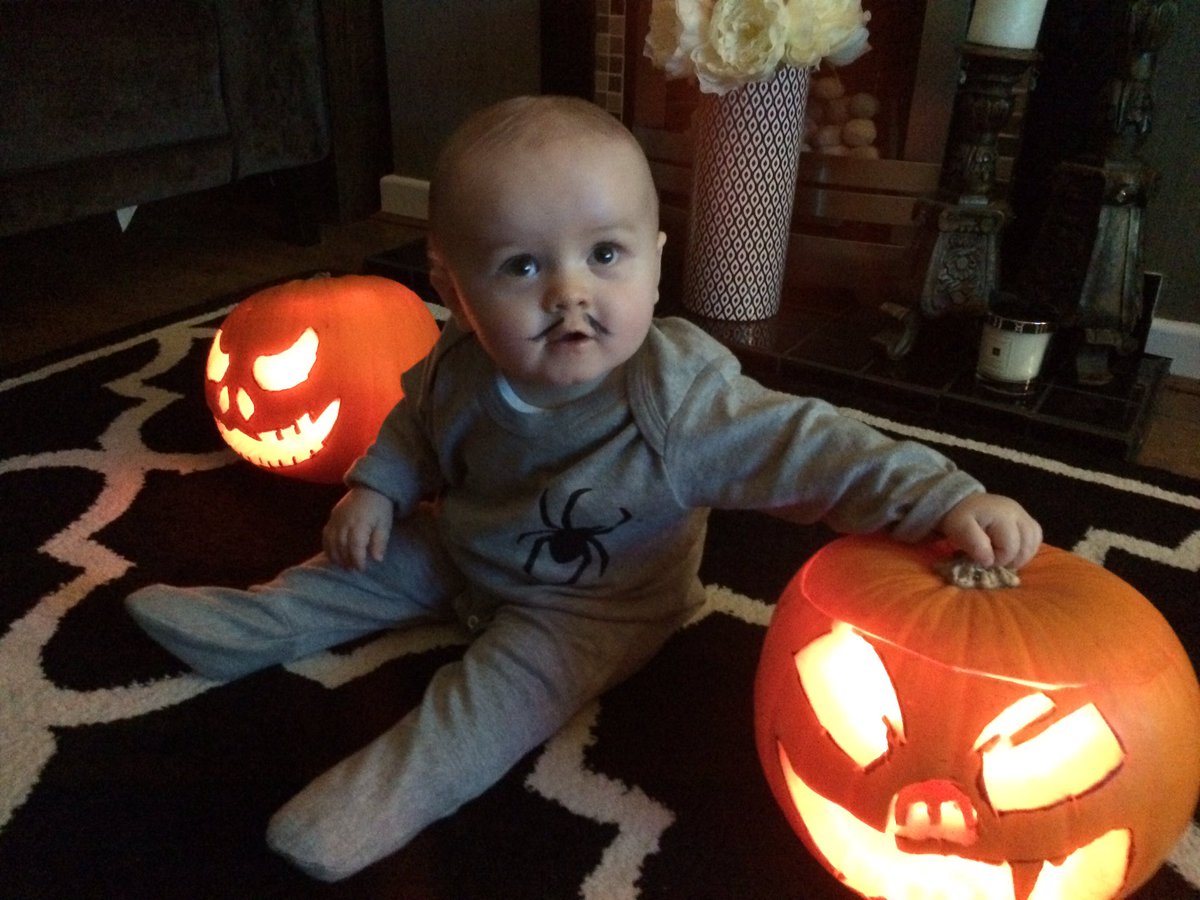 liver81ant's tweet photo. Little mans 1st Halloween 🎃#PubertAddams https://t.co/1lndgl3RTE