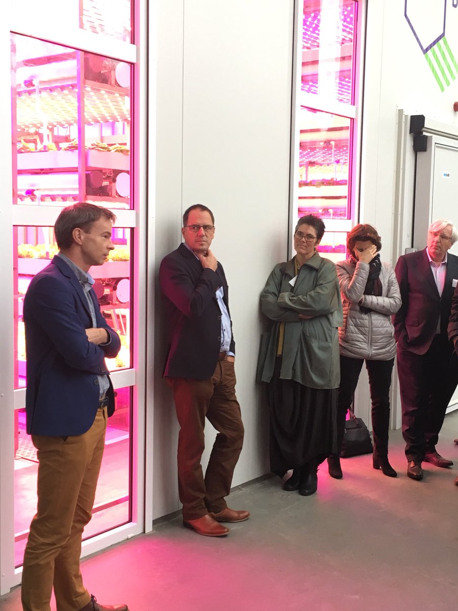 Brightlandsnl's tweet photo. Na #Zusto #Cooker #Brightlab #NewFoss #BTC afsluiting Excellence Programma @Brightlandsnl met gezonde snacks en beleving @sceltamushrooms https://t.co/mGhDhVkecc